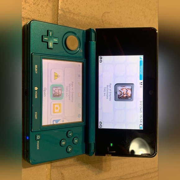Nintendo 3DS Aqua Blue Teal CTR-001 Console, Charger, & Game Tested Working